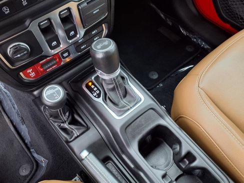 Used 2020 Jeep Wrangler Rubicon w/ Uconnect 4C Nav & Sound Group image 20