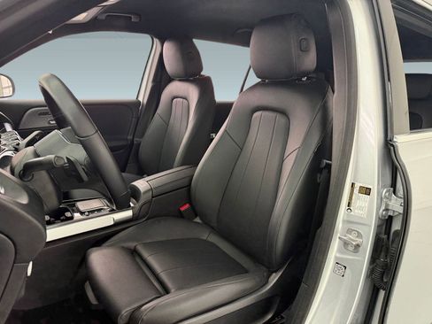 Certified 2023 Mercedes-Benz EQB 300 4MATIC image 5