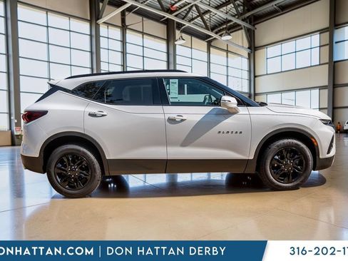 Used 2021 Chevrolet Blazer LT FWD image 36