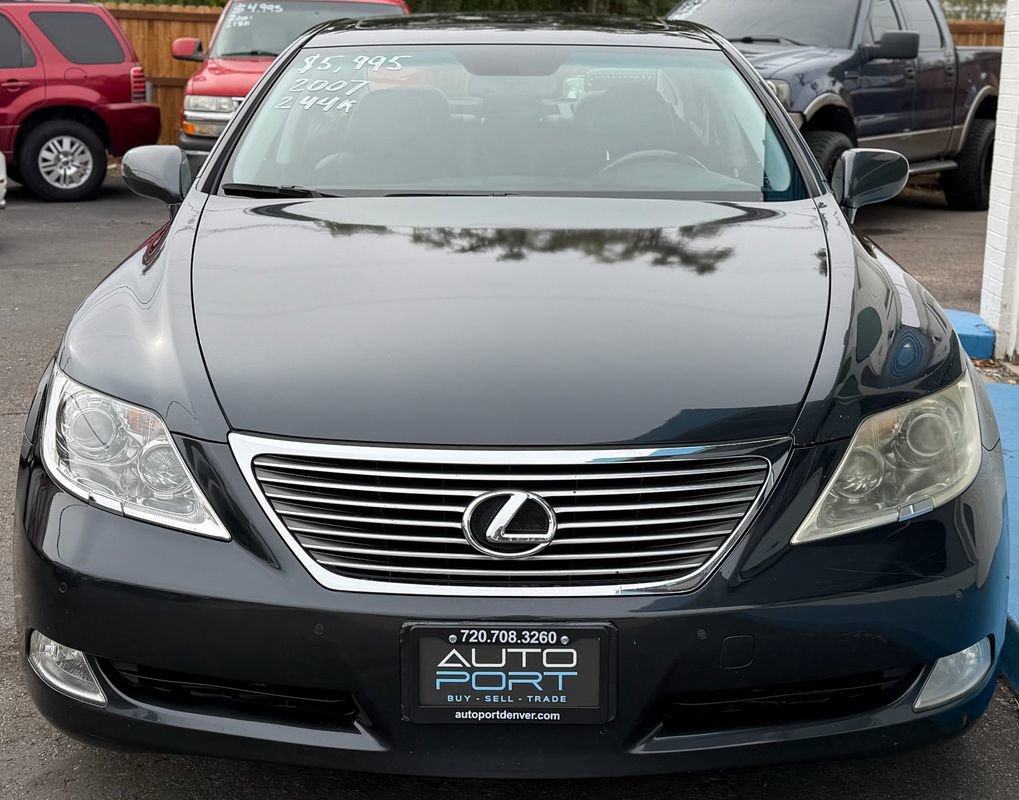Used 2007 Lexus LS 460 RWD image 7