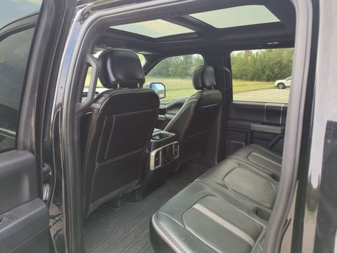 Used 2019 Ford F150 Platinum w/ Equipment Group 701A Luxury AWD/4WD image 15
