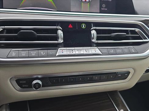 Used 2019 BMW X5 xDrive40i w/ Executive Package image 13