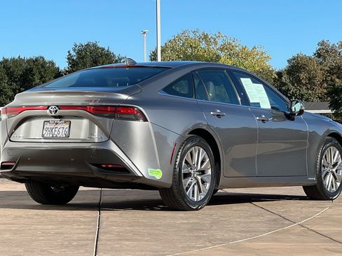 Certified 2023 Toyota Mirai XLE image 4