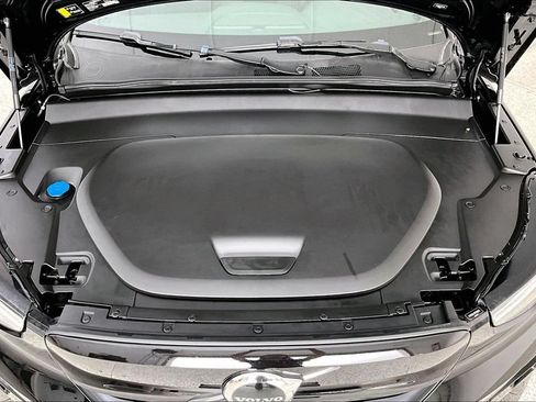 Certified 2023 Volvo XC40 Recharge Plus AWD/4WD image 11