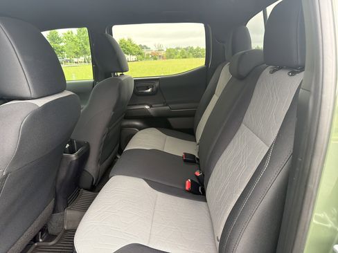 Used 2021 Toyota Tacoma TRD Sport RWD image 26