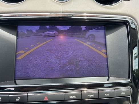 Used 2013 Jaguar XJ w/ Front Seat Comfort Pkg RWD image 34