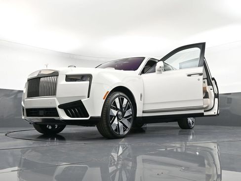 New 2026 Rolls-Royce Cullinan AWD/4WD image 43