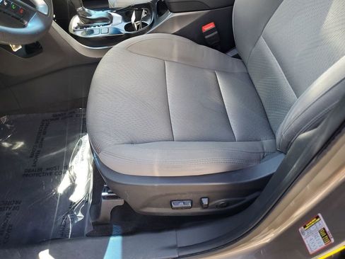 Used 2017 Hyundai Santa Fe Sport AWD/4WD image 20
