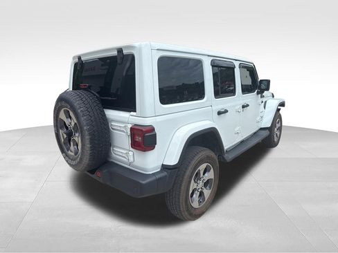 Used 2019 Jeep Wrangler Unlimited Sahara w/ Safety Group AWD/4WD image 6