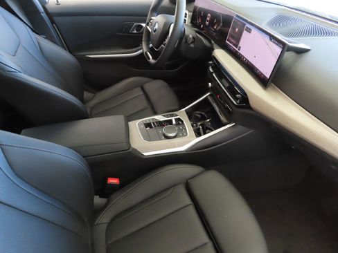 Used 2025 BMW 330i xDrive 330i xDrive image 27