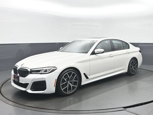 Used 2023 BMW 530i xDrive w/ M Sport Package AWD/4WD image 7