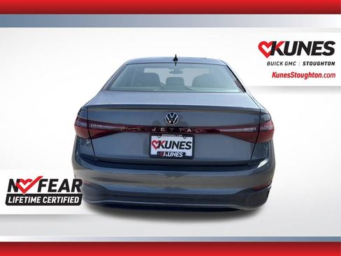 Used 2025 Volkswagen Jetta S image 10