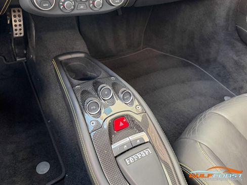 Used 2010 Ferrari 458 Italia Coupe image 18