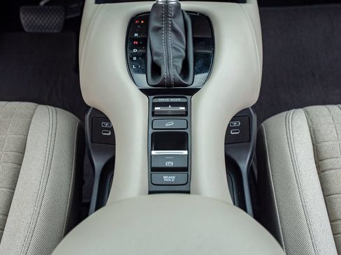 Certified 2024 Honda HR-V LX image 23