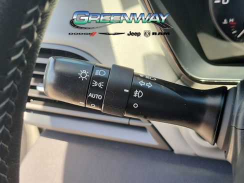 Used 2025 Subaru Outback Premium AWD/4WD image 22
