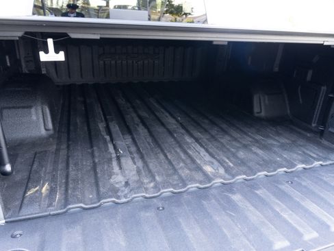 Used 2023 GMC Sierra 1500 AT4X image 42