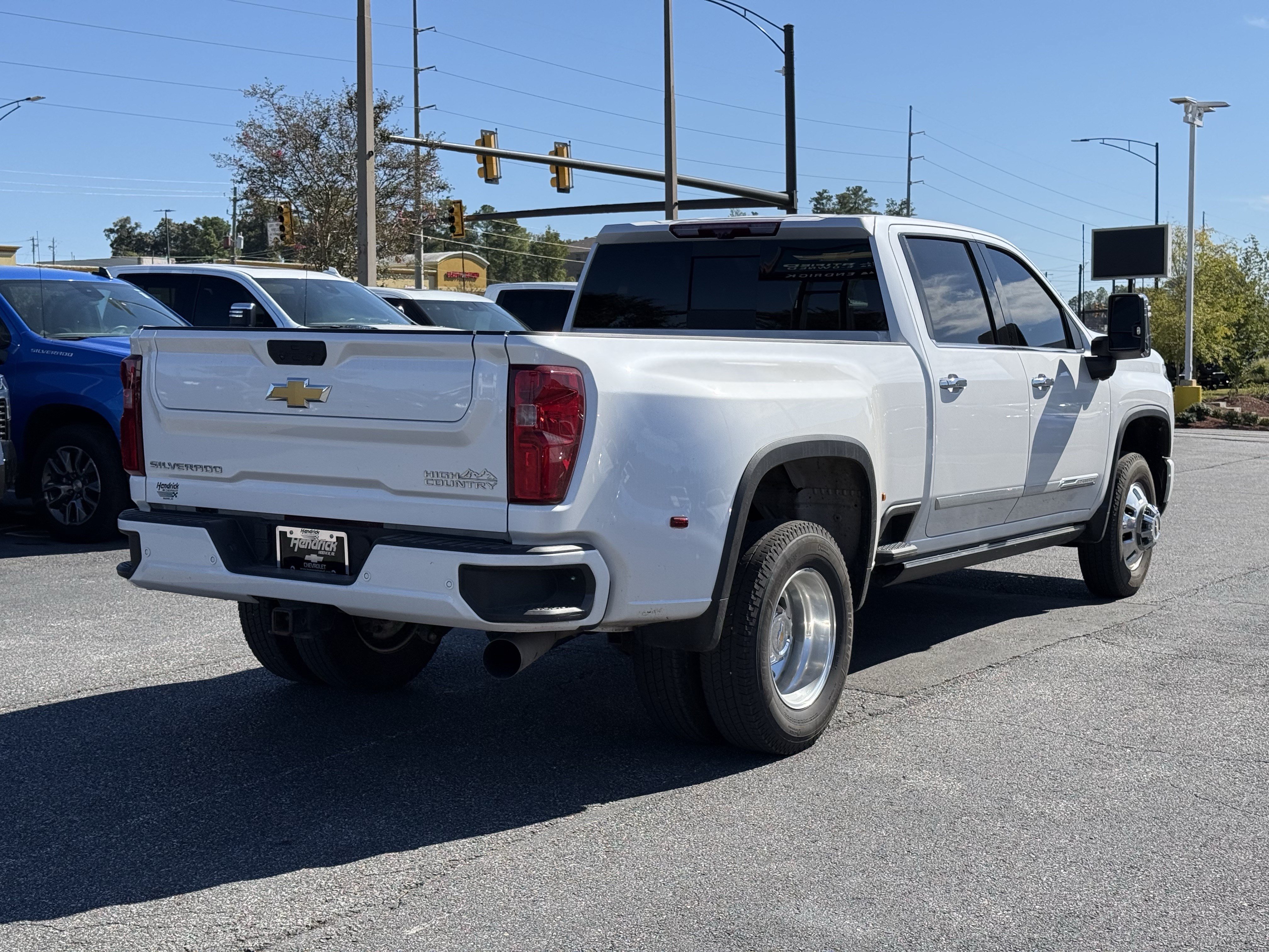 Used 2025 Chevrolet Silverado 3500 High Country w/ High Country Premium Package AWD/4WD image 11