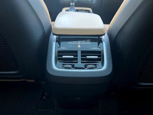 Used 2022 Volvo XC90 T6 Inscription w/ Advanced Package image 36