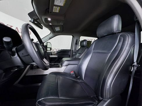 Used 2019 Ford F250 Lariat w/ FX4 Off-Road Package image 21