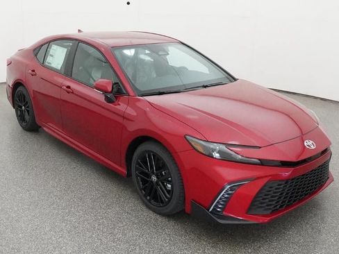 New 2026 Toyota Camry SE FWD image 13