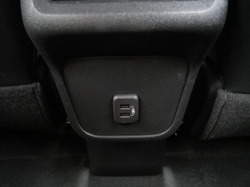 Used 2023 Chevrolet Equinox RS AWD/4WD image 24