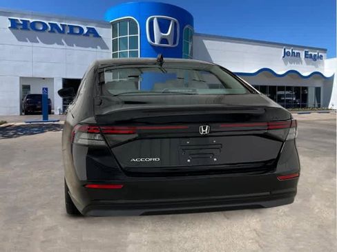 New 2025 Honda Accord LX image 4