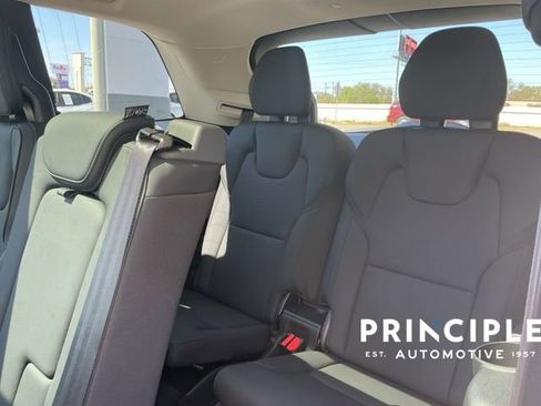 Certified 2025 Volvo XC90 B6 Plus image 34