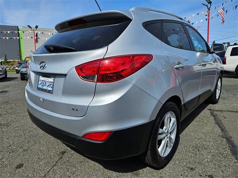 Used 2011 Hyundai Tucson GLS image 5