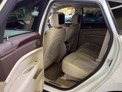 Used 2011 Cadillac SRX Luxury FWD image 21