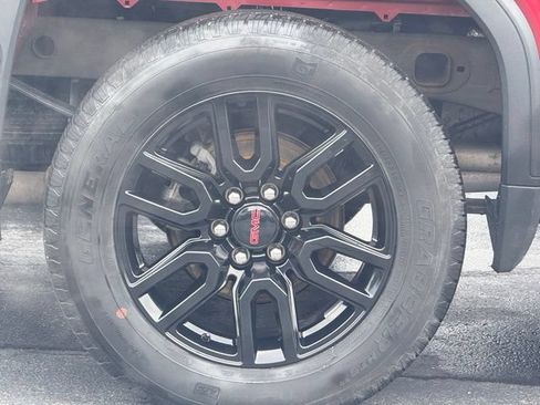 Used 2023 GMC Sierra 1500 Elevation AWD/4WD image 10