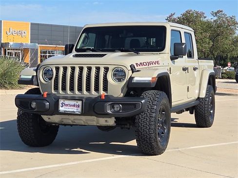Used 2020 Jeep Gladiator Mojave image 3