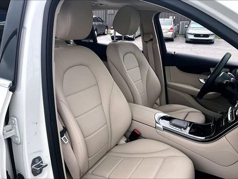 Used 2020 Mercedes-Benz GLC 300 image 29