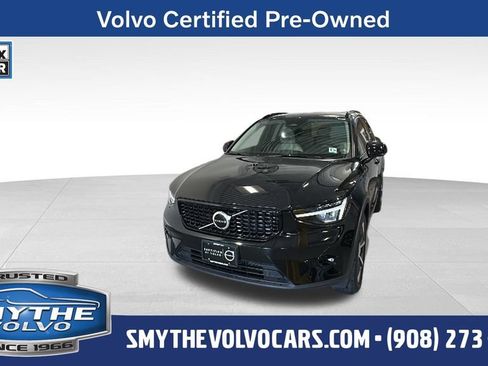 Certified 2023 Volvo XC40 B5 Plus w/ Climate Package AWD/4WD image 1