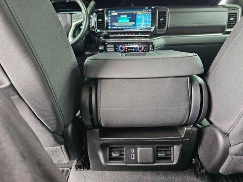 Used 2025 Chevrolet Silverado 1500 LT AWD/4WD image 35