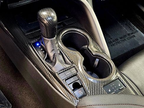 Used 2018 Toyota Camry XLE w/ Protection Package (Q2) image 15