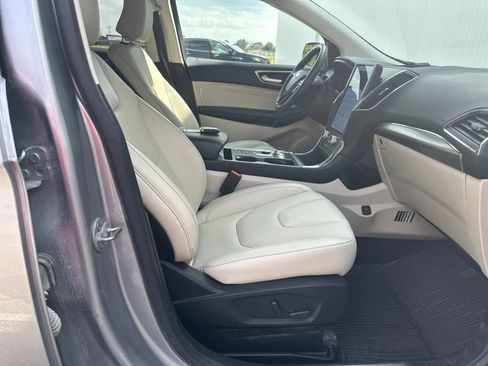 Used 2022 Ford Edge Titanium AWD/4WD image 30