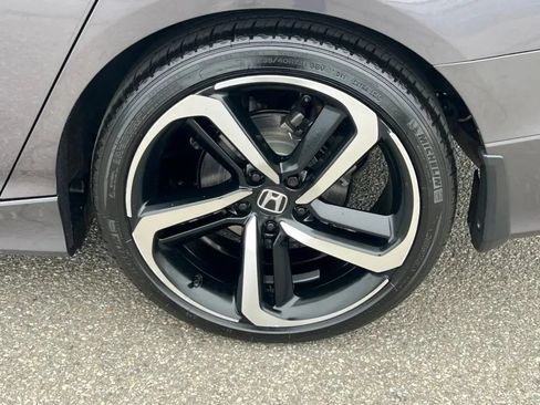 Used 2019 Honda Accord Sport image 36