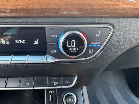 Used 2021 Audi Q5 e Premium Plus w/ Premium Plus Package image 45