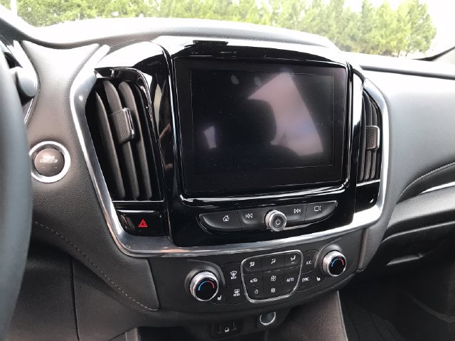 Used 2023 Chevrolet Traverse LT FWD image 5
