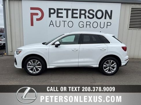 Used 2025 Audi Q3 2.0T Premium image 7