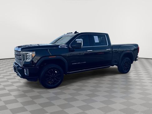 Certified 2022 GMC Sierra 3500 Denali w/ Denali Black Diamond Edition AWD/4WD image 1