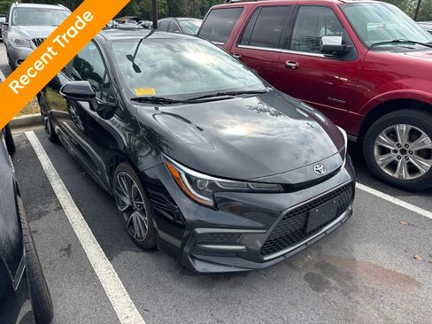 Used 2020 Toyota Corolla SE FWD image 2