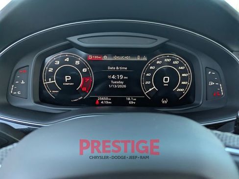 Used 2024 Audi RS Q8 image 17