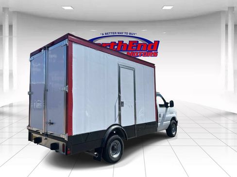 Used 2024 Ford E-350 and Econoline 350 Super Duty w/ Power Windows & Locks Group RWD image 7