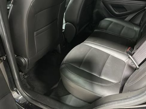 Used 2018 Buick Encore Essence FWD image 22
