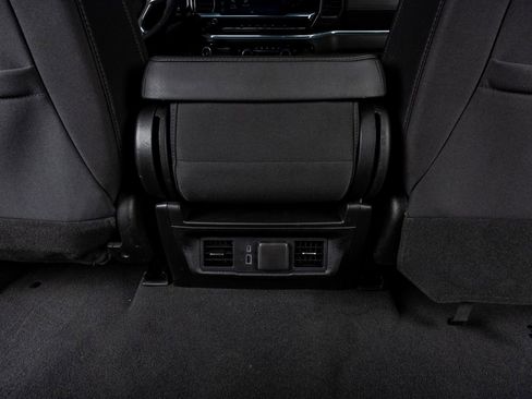 Used 2023 Chevrolet Silverado 1500 LT w/ Z71 Off-Road Package AWD/4WD image 31