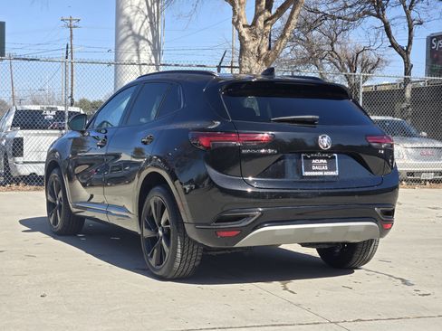 Used 2022 Buick Envision Essence w/ Sport Touring Package image 8