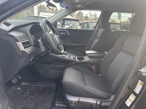 Used 2022 Mitsubishi Outlander ES image 10