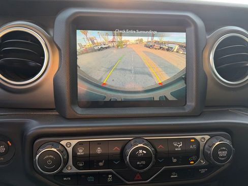 Used 2022 Jeep Wrangler Unlimited Rubicon 4xe w/ Steel Bumper Group image 12