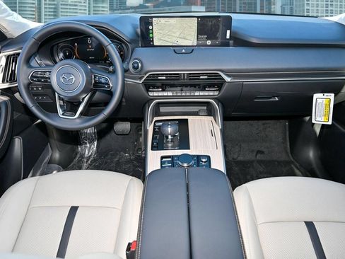 Used 2026 MAZDA CX-90 Plug-In Hybrid w/ Preferred AWD/4WD image 19